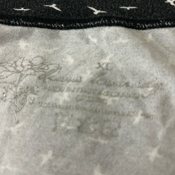 Designer Top - Picture 2 of 2